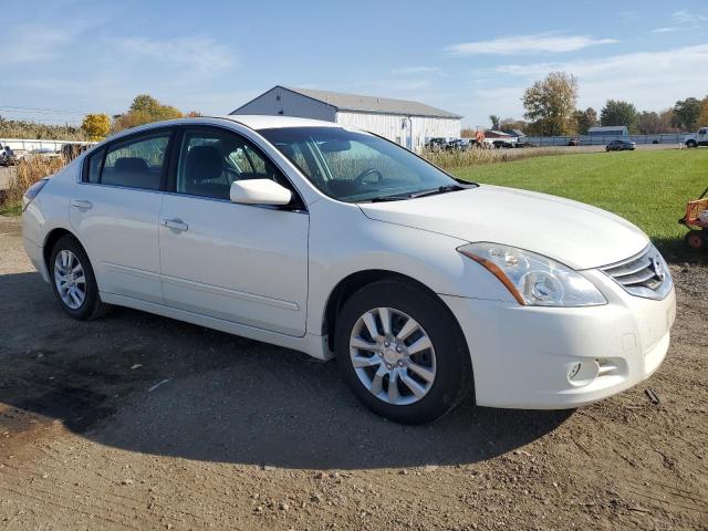 1N4AL2AP8CC190609 - 2012 NISSAN ALTIMA BASE WHITE photo 4