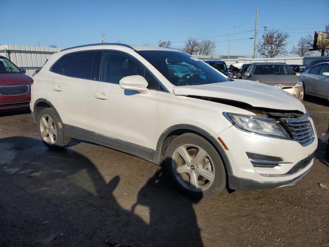 5LMCJ1A93FUJ36615 - 2015 LINCOLN MKC WHITE photo 4