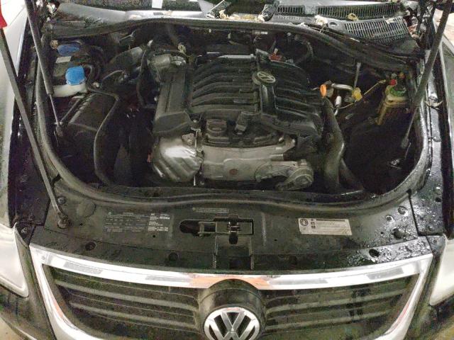 WVGBF7A98AD003988 - 2010 VOLKSWAGEN TOUAREG V6 BLACK photo 11