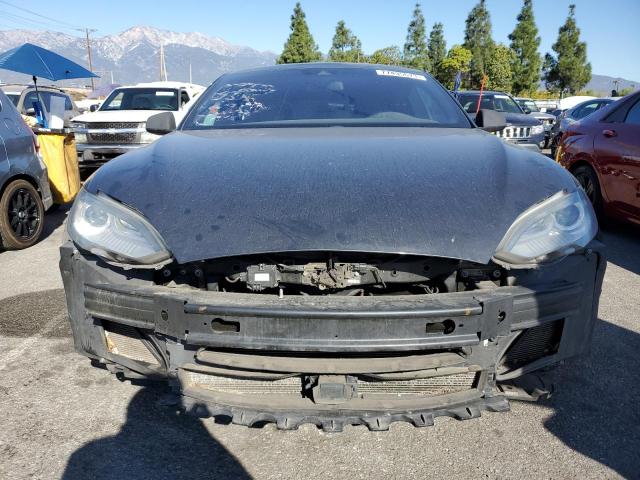 5YJSA1E22FF120107 - 2015 TESLA MODEL S ნაცრისფერი ფოტო 5