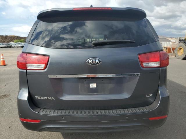 KNDMB5C13G6168056 - 2016 KIA SEDONA LX CHARCOAL photo 6