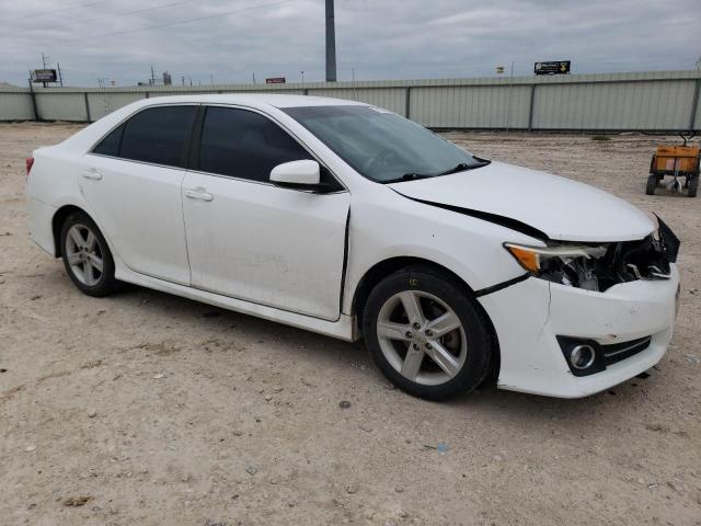 4T1BF1FK4EU379909 - 2014 TOYOTA CAMRY L WHITE photo 4