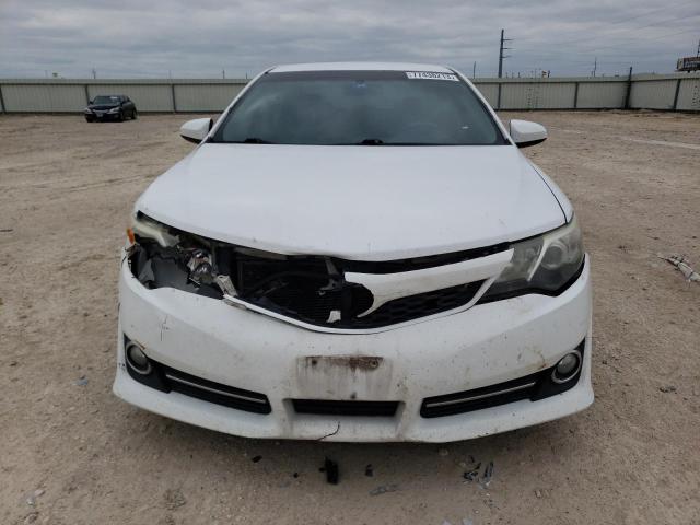 4T1BF1FK4EU379909 - 2014 TOYOTA CAMRY L WHITE photo 5