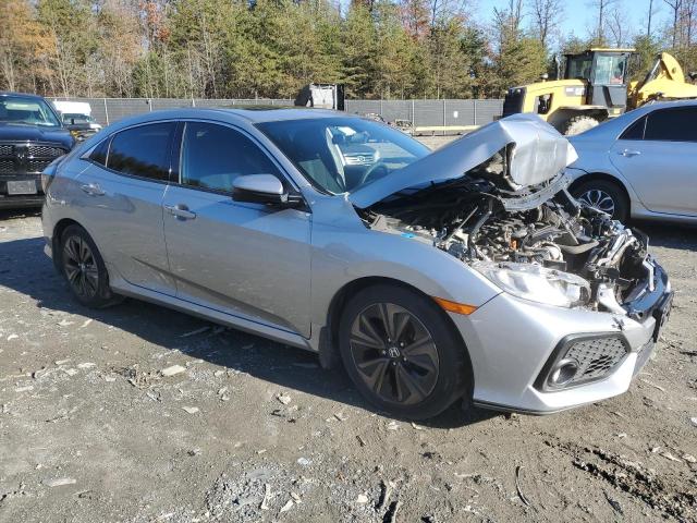 SHHFK7H5XJU228229 - 2018 HONDA CIVIC EX SILVER photo 4