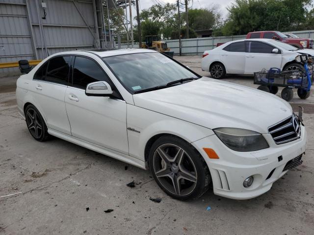 WDDGF77X29F243558 - 2009 MERCEDES-BENZ C 63 AMG WHITE photo 4