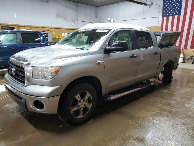 5TBDV541X7S483709 - 2007 TOYOTA TUNDRA CREWMAX SR5 SILVER photo 1