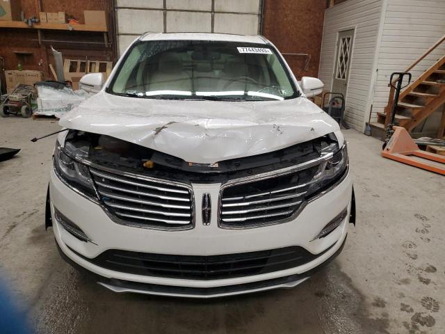 5LMCJ2D90HUL32452 - 2017 LINCOLN MKC SELECT WHITE photo 5