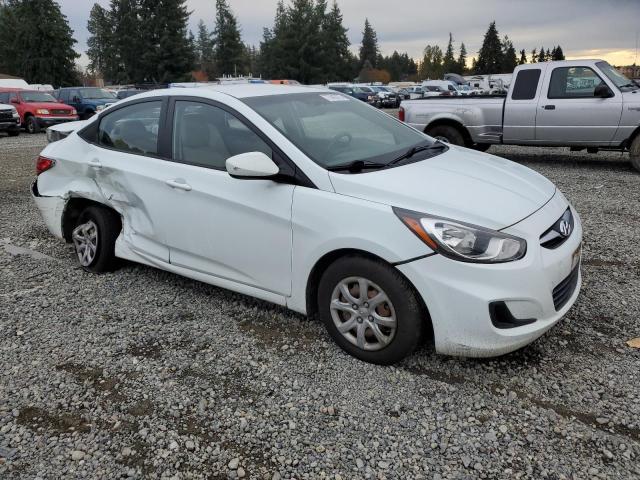 KMHCT4AE6CU206471 - 2012 HYUNDAI ACCENT GLS WHITE photo 4