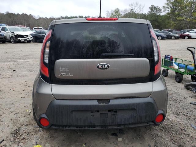 KNDJN2A24F7168306 - 2015 KIA SOUL GRAY photo 6