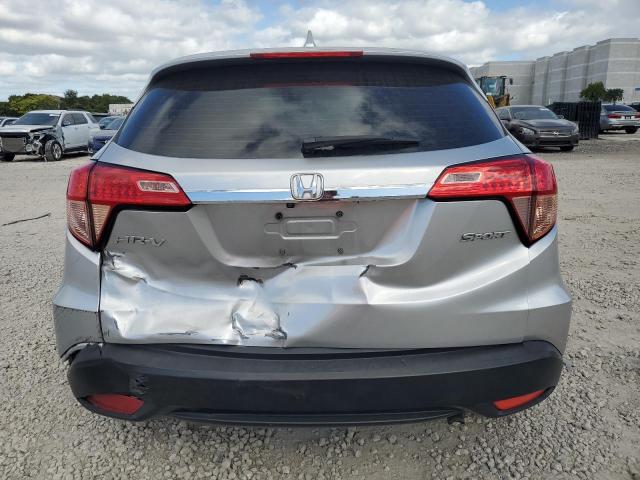 3CZRU5H38GM736418 - 2016 HONDA HR-V LX SILVER photo 6