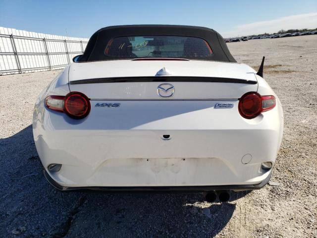 JM1NDAC72K0306578 - 2019 MAZDA MX-5 MIATA CLUB WHITE photo 6