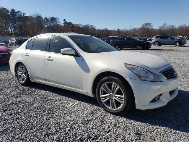 JN1CV6AP8DM723934 - 2013 INFINITI G37 BASE WHITE photo 4