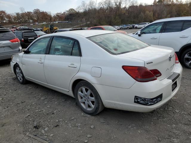 4T1BK36B18U261022 - 2008 TOYOTA AVALON XL WHITE photo 2