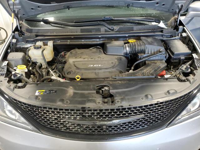 2C4RC1EG2JR354006 - 2018 CHRYSLER PACIFICA TOURING L PLUS SILVER photo 12