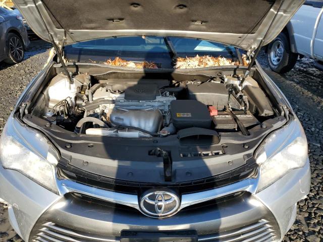 4T1BF1FK0HU801520 - 2017 TOYOTA CAMRY LE SILVER photo 11