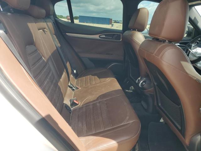 ZASPAKBN4K7C50293 - 2019 ALFA ROMEO STELVIO TI WHITE photo 10