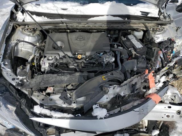 4T1R11AK6NU704399 - 2022 TOYOTA CAMRY LE SILVER photo 11