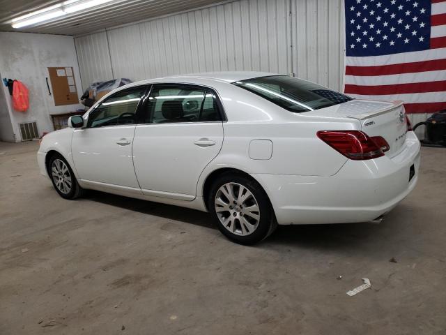 4T1BK36B58U264005 - 2008 TOYOTA AVALON XL WHITE photo 2