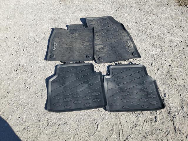 1V2VMPE87PC025244 - 2023 VOLKSWAGEN ID.4 PRO S 银色 照片 12