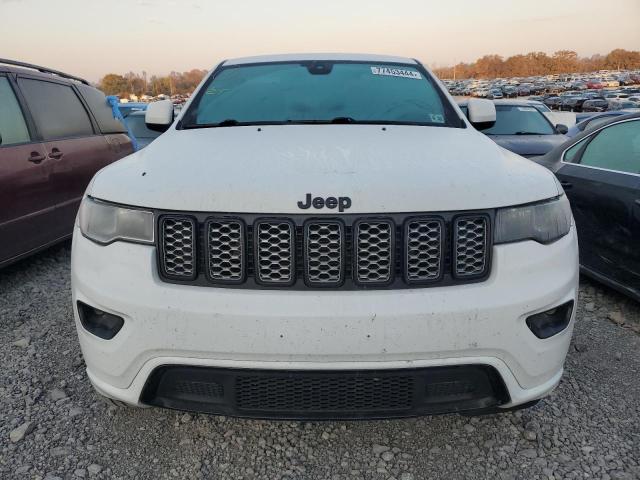 1C4RJFAG4HC873697 - 2017 JEEP GRAND CHER LAREDO WHITE photo 5