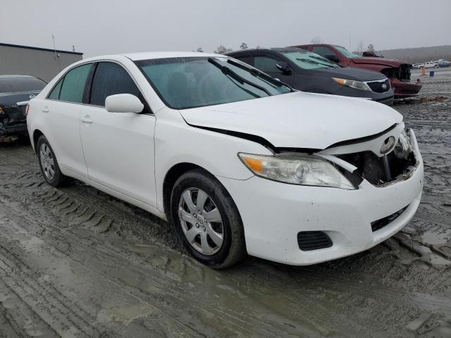 4T1BF3EKXBU745297 - 2011 TOYOTA CAMRY BASE WHITE photo 4