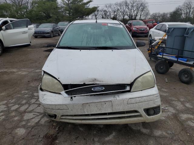 1FAHP31N77W249645 - 2007 FORD FOCUS ZX3 WHITE photo 5