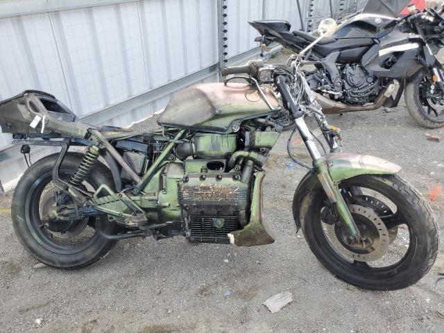 WB1057203M0152607 - 1991 BMW K75 S GREEN photo 1