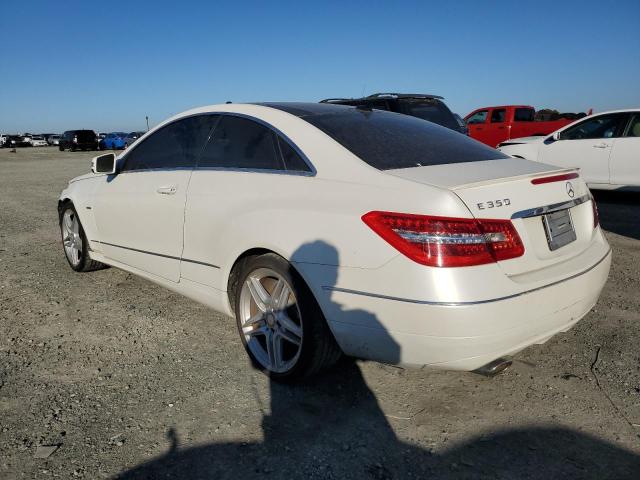 WDDKJ8JB1DF210443 - 2013 MERCEDES-BENZ E 350 4MATIC WHITE photo 2