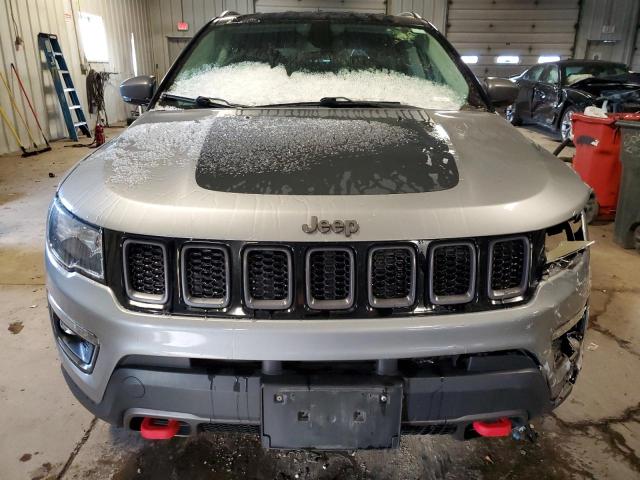 3C4NJDDBXKT733040 - 2019 JEEP COMPASS TRAILHAWK SILVER photo 5