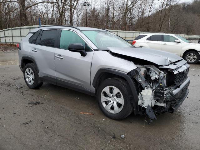 2T3H1RFV3KC020993 - 2019 TOYOTA RAV4 LE SILVER photo 4