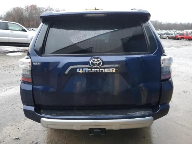 JTEBU5JRXJ5491734 - 2018 TOYOTA 4RUNNER SR5/SR5 PREMIUM BLUE photo 6