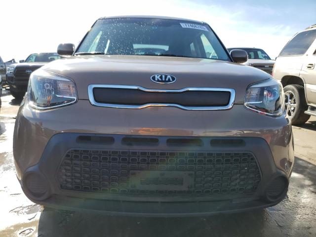 KNDJN2A20F7234124 - 2015 KIA SOUL TAN photo 5