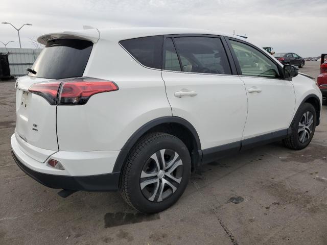 JTMBFREV0JJ726985 - 2018 TOYOTA RAV4 LE WHITE photo 3