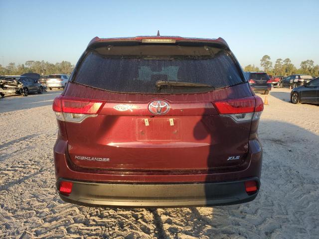 5TDKZRFH8JS276201 - 2018 TOYOTA HIGHLANDER SE BURGUNDY photo 6