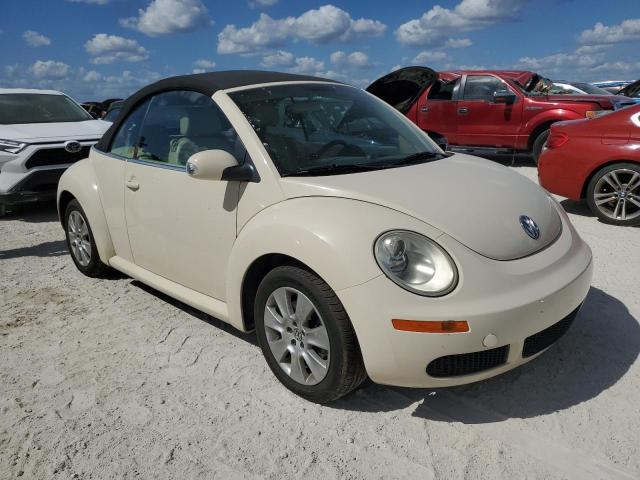 3VWRW3AL7AM010651 - 2010 VOLKSWAGEN NEW BEETLE Weiß Foto 4