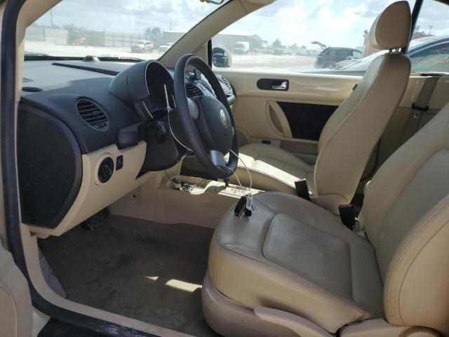 3VWRW3AL7AM010651 - 2010 VOLKSWAGEN NEW BEETLE Weiß Foto 7