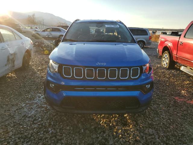 3C4NJDBB7NT236258 - 2022 JEEP COMPASS LATITUDE BLUE photo 5