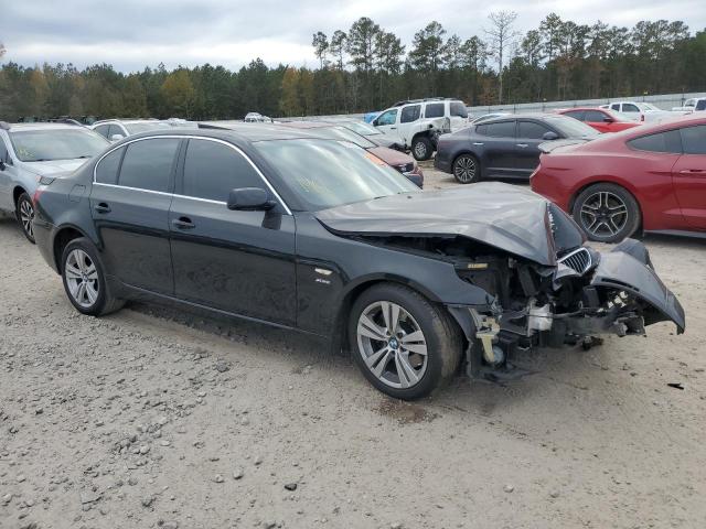 WBANV13579C151818 - 2009 BMW 528 XI BLACK photo 4