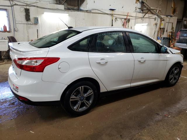 1FAHP3F28CL290280 - 2012 FORD FOCUS SE WHITE photo 3