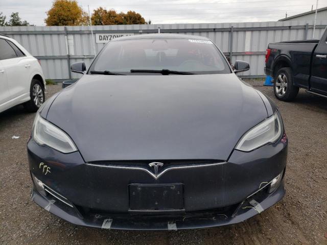 5YJSA1E20HF214411 - 2017 TESLA MODEL S ნაცრისფერი ფოტო 5