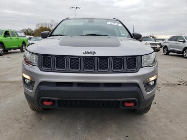 3C4NJDDB4KT622483 - 2019 JEEP COMPASS TRAILHAWK SILVER photo 5