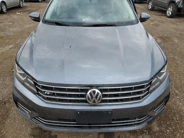 1VWDT7A39HC082425 - 2017 VOLKSWAGEN PASSAT R-LINE رمادي صورة 11