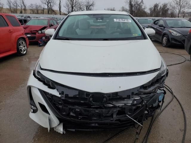 JTDKARFP8H3040383 - 2017 TOYOTA PRIUS PRIM 白色 照片 5