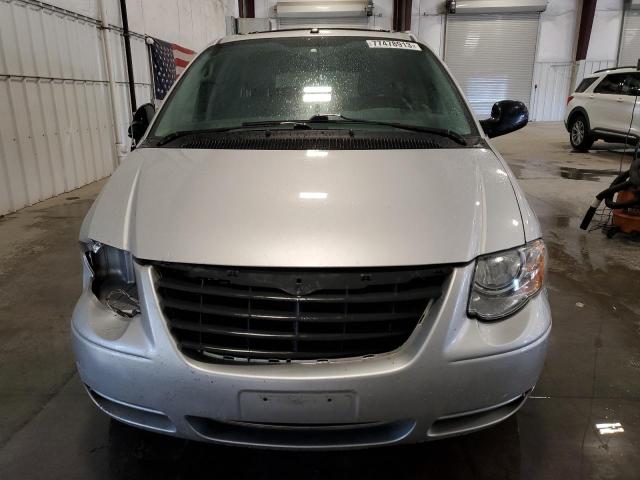 2A4GP54L77R259798 - 2007 CHRYSLER TOWN & COU TOURING SILVER photo 5