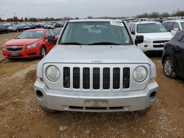 1J8FF28W48D705233 - 2008 JEEP PATRIOT SPORT SILVER photo 5