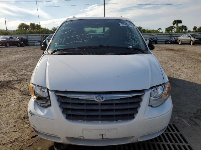 2C8GP54L35R504646 - 2005 CHRYSLER TOWN & COU TOURING 白色 照片 5