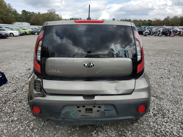 KNDJN2A23J7614485 - 2018 KIA SOUL GRAY photo 6