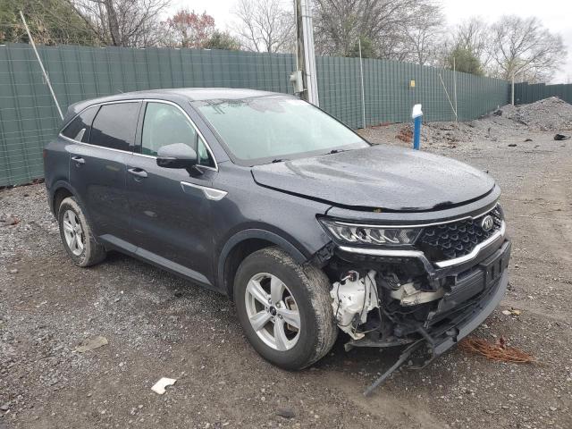 5XYRGDLC3MG017763 - 2021 KIA SORENTO LX GRAY photo 4