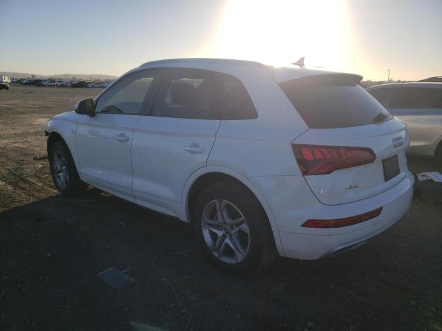 WA1ANAFY6J2091283 - 2018 AUDI Q5 PREMIUM WHITE photo 2