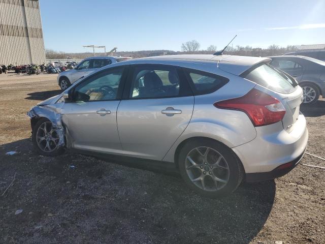 1FADP3K25EL357831 - 2014 FORD FOCUS SE SILVER photo 2